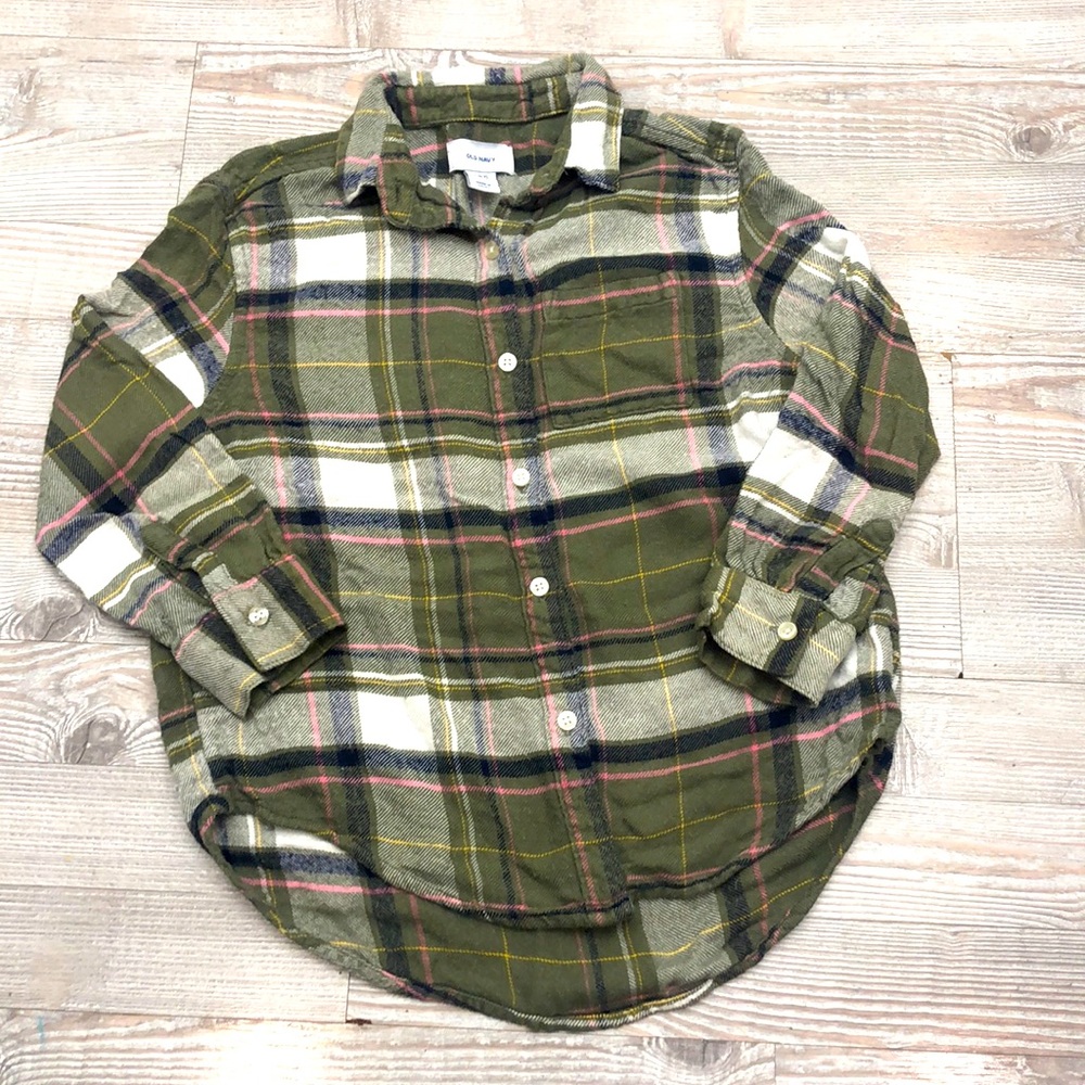 ❤️ Old Navy Girls 6-7 super soft flannel GUC